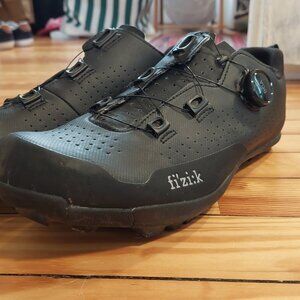 Fizik Terra Atlas gravel / MTB cycling shoes & SPD cleats - EU 44, US 10 3/4